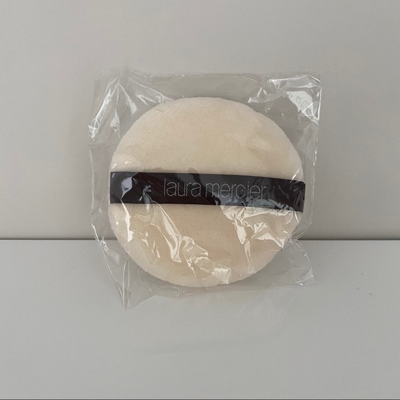 Laura Mercier Velour Puff - Picture 2 of 3